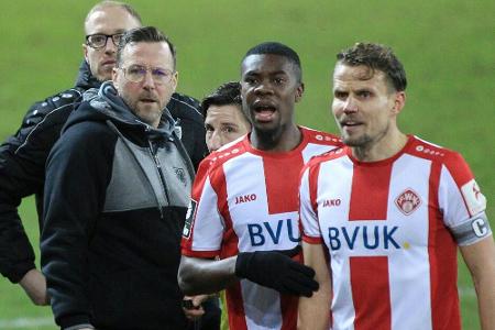 3. Liga: Kurzarbeit auch bei Spielern der Würzburger Kickers 3. Liga: Kurzarbeit auch bei Spielern der Würzburger Kickers