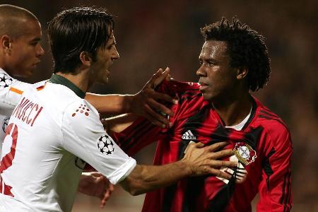 2004 mussten die Römer zwei Champions-League-Heimspiele ohne Zuschauer austragen (das erste davon gegen Leverkusen), weil An...