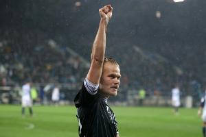 DEG hilft HSV-Profis mit Fitnessgeräten aus