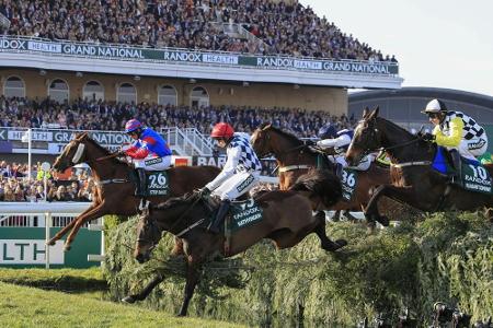 Grand National: 2,9 Millionen Euro für Kampf gegen Corona Grand National: 2,9 Millionen Euro für Kampf gegen Corona