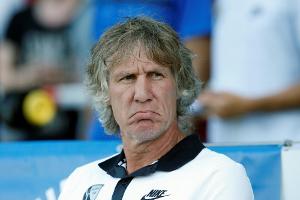 Verbeek hört als Adelaide-Coach auf: "Zukunft unsicher"