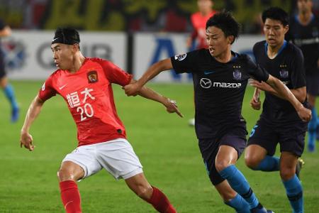 Chinesischer Fußballer Yu zeigt Reue nach Kennzeichen-Manipulation Chinesischer Fußballer Yu zeigt Reue nach Kennzeichen-Manipulation