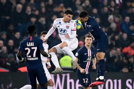 Fußball: Einigung auf Gehaltsverzicht in Frankreich Fußball: Einigung auf Gehaltsverzicht in Frankreich