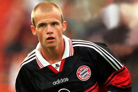 Kam 1995 mit 16 von Slavia Prag in die A-Jugend der Bayern. Zwei Jahre später folgte dann die Beförderung zu den Profis, wo ...