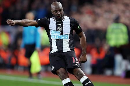 Überzeugt in Newcastle bis zu seinem Kreuzbandriss auf ganzer Linie. Kann frühestens im September wieder kicken, die Magpies...