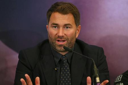 Joshua-Promoter Hearn will WM-Kampf gegen Pulew vor Zuschauern austragen Joshua-Promoter Hearn will WM-Kampf gegen Pulew vor Zuschauern austragen