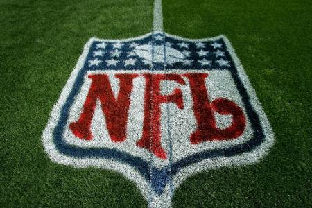 Sexuelle Belästigung im Flieger: NFL-Profi verklagt Airline
