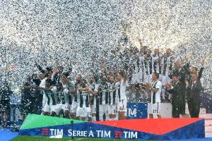Serie A bei Abbruch ohne Meister und Absteiger