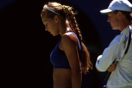 Die damals erst 17-jährige Russin Anna Kournikova war einer der aufstrebenden Stars der Szene und stand stellvertretend für ...