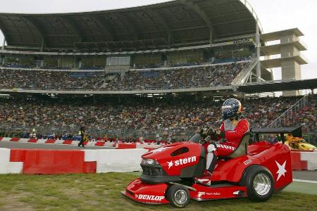 Trotz des Abschieds aus der Formel 1 ist die Beliebtheit von Heinz-Harald Frentzen ungebrochen. Auf das Gefährt kommt es den...