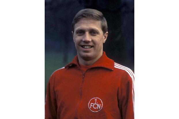 In der Nürnberger Meister-Saison 1967/68 nahm Bundestrainer Helmut Schön die 25 Tore des Stürmers ungerührt zur Kenntnis.