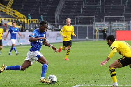 Training im BVB-Trikot: Matondo verärgert Schalke-Fans