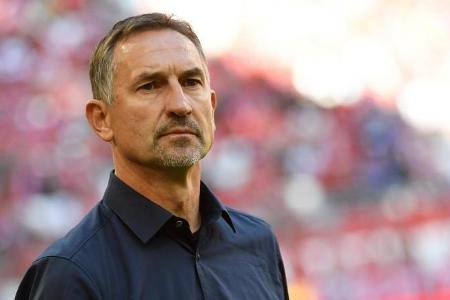 Nach dem Aufstieg in die Bundesliga legte der 51-Jährige den zweitschlechtesten Saisonstart der Vereinsgeschichte hin. Nach ...