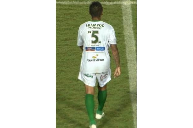 Einen neuen Weg ging auch Fluminense de Feira aus der vierten brasilianischen Liga in der Saison 2016/2017. Deren Trikot-Wer...