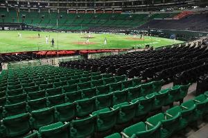 Kurioses aus Japan: Roboter feuern Baseball-Team an
