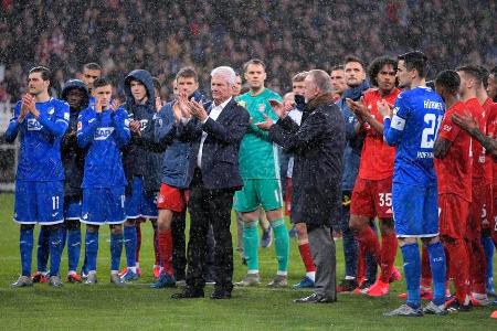 Entwürdigend waren auch die Schmäh-Plakate gegen Hoffenheim-Mäzen Dietmar Hopp beim 0:6 gegen den FC Bayern. Die sorgten fas...