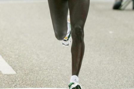 Kenianischer Marathonläuferin droht Haftstrafe wegen Vorlage falscher Dokumente Kenianischer Marathonläuferin droht Haftstrafe wegen Vorlage falscher Dokumente
