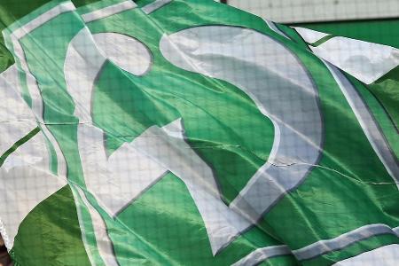 Vor Relegation: Bremens Bürgermeister hisst Werder-Fahne