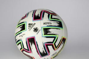 3. Liga: "Uniforia" neuer Spielball