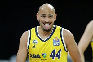 Alba verleiht Peno und Neuverpflichtung Blatt