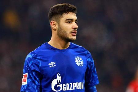 Feierte nach Fußverletzung erst am zehnten Spieltag sein Startelfdebüt, stieg dann aber sofort zum unverzichtbaren Abwehrche...