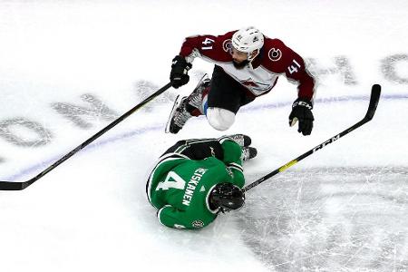 Trotz Protestwelle im übrigen US-Sport - Colorado feiert ersten Sieg gegen Dallas Trotz Protestwelle im übrigen US-Sport - Colorado feiert ersten Sieg gegen Dallas