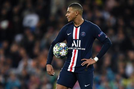 PSG hat seine letzten sechs Pflichtspiele gewonnen und dadurch schon das nationale Triple aus Meisterschaft, Verbandspokal u...