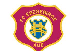 Aue verlängert mit Eigengewächs Härtel