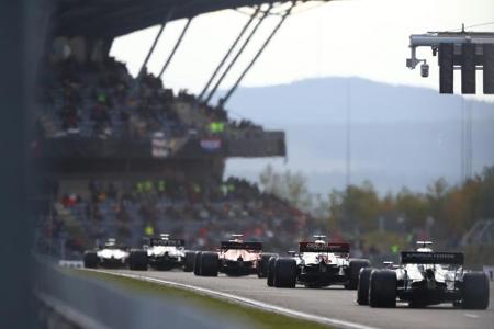 13.500 Zuschauer beim Formel-1-Rennen am Nürburgring 13.500 Zuschauer beim Formel-1-Rennen am Nürburgring