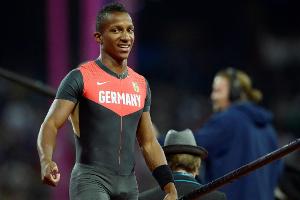 Stabhochspringer Holzdeppe glaubt an Olympia im kommenden Jahr