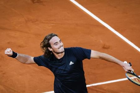 Revanche geglückt: Tsitsipas schlägt Rublew und zieht ins Halbfinale ein Revanche geglückt: Tsitsipas schlägt Rublew und zieht ins Halbfinale ein