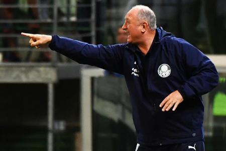 Weltmeister-Coach Scolari übernimmt mit 71 Jahren Zweitligisten Weltmeister-Coach Scolari übernimmt mit 71 Jahren Zweitligisten