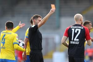 Eintracht-Sieg in Unterzahl nach Bochumer Fair Play