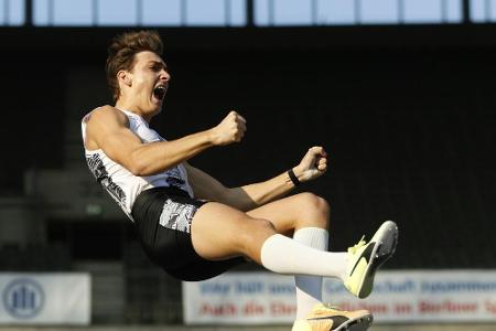 Duplantis gewinnt: Deutsche Stabhochspringer beim ISTAF chancenlos Duplantis gewinnt: Deutsche Stabhochspringer beim ISTAF chancenlos