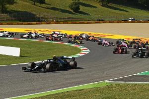 Rennunterbrechung nach Massencrash in Mugello