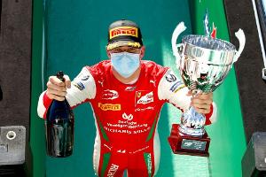 "Lichtstrahl", "Erleichterung": Italiens Presse feiert Mick Schumacher