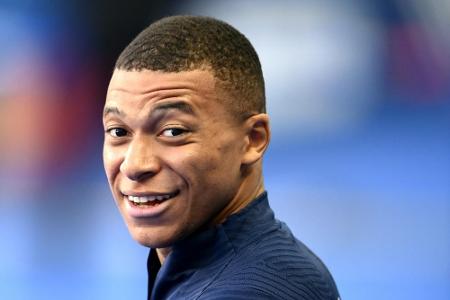 Nach Corona-Infektion: Mbappe wieder in Tuchels PSG-Kader Nach Corona-Infektion: Mbappe wieder in Tuchels PSG-Kader