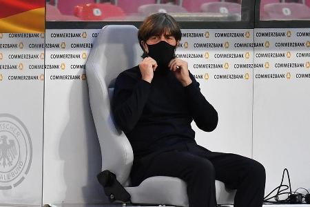 Wieder kein Sieg in der Nations League für Bundestrainer Joachim Löw und die deutsche Nationalmannschaft. Sowohl gegen Spani... Wieder kein Sieg in der Nations League für Bundestrainer Joachim Löw und die deutsche Nationalmannschaft. Sowohl gegen Spani...