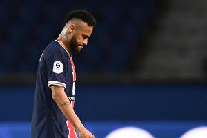 Neymar sieht Rot und wütet: "Schau dir diesen Rassismus an"