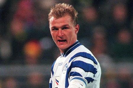 1993 verlor er in seinem ersten Pflichtspiel für den VfB Stuttgart - im DFB-Pokal gegen den 1. FC Köln - nach einem nicht ge...