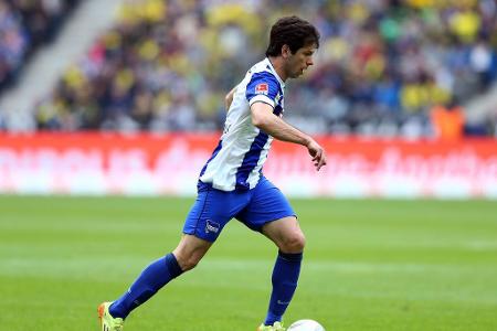 Den Rekord hält der ehemalige Herthaner. Er verpasste dem Schiedsrichter 2012 nach dem Relegationsspiel der Berliner gegen F...