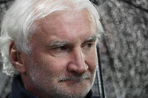 Völler setzt sich für Gehaltsverzicht ein