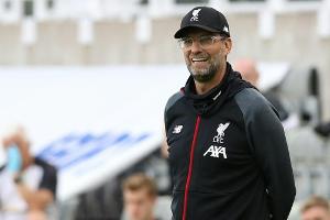 Klopp lacht Thiago-Spekulationen weg