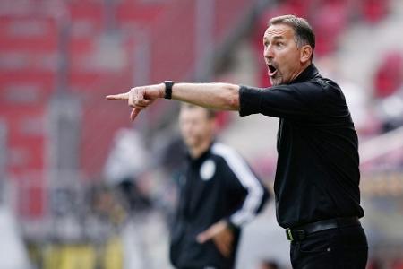 Beierlorzer als fünfter Bundesliga-Trainer schon nach zwei Saisonspielen entlassen Beierlorzer als fünfter Bundesliga-Trainer schon nach zwei Saisonspielen entlassen