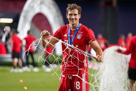 Ein beliebtes Mitbringsel unter den Profis: Ein Stück vom Tornetz aus dem Estádio da Luz in Lissabon.