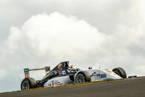 ADAC Formel 4: Tramnitz verpasst ersten Sieg knapp