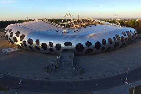 Im weißrussischen Borisov steht die Borisov Arena. Ein Stadion, das durch seine Außenfassade pompös wirkt, letztlich aber nu...
