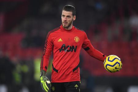 An ihm liegt es nicht, dass United mal wieder der Musik hinterherläuft. De Gea hat zwar schon spektakulärer gehalten als in ...