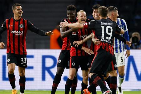 Bärenstarke Frankfurter schockieren Hertha: Sprung an die Tabellenspitze Bärenstarke Frankfurter schockieren Hertha: Sprung an die Tabellenspitze
