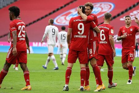 Der FC Bayern kennt keine Gnade und fertig Eintracht Frankfurt am fünften Spieltag der Fußball-Bundesliga ab. Ein ums andere...